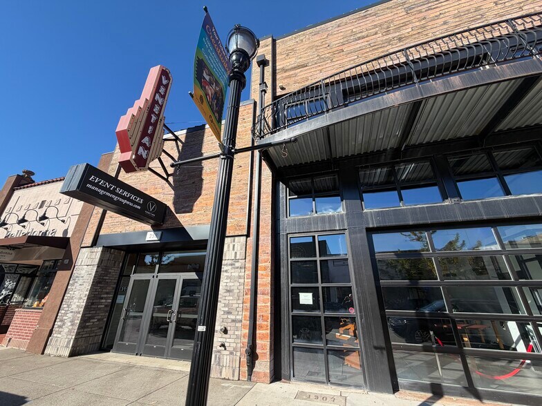 More Photos Of 253 E Main St, Hillsboro Movie Theatre For Sale