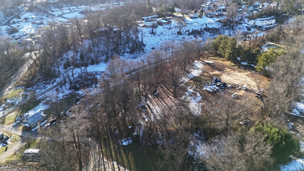 More Photos Of 751 Hunt St, Ashland Apartments For Sale