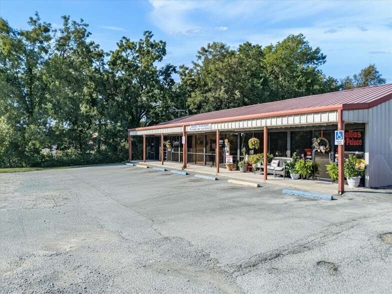 More Photos Of 300 S State Highway 101, Chico General Retail For Sale