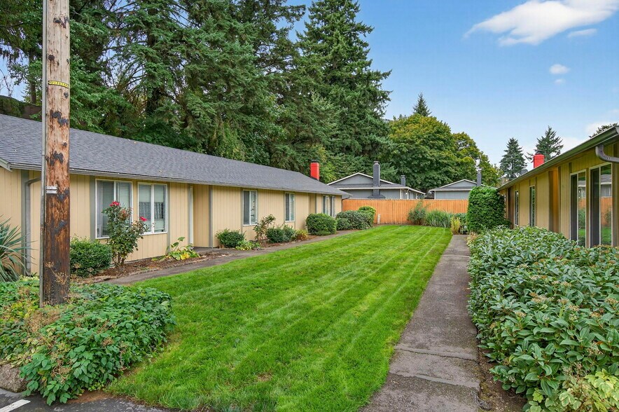 More Photos Of 3903 E 18th St, Vancouver Apartments For Sale