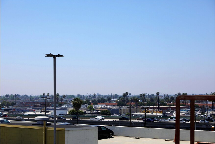 More Photos Of 1500 S Los Angeles St, Los Angeles Office For Sale