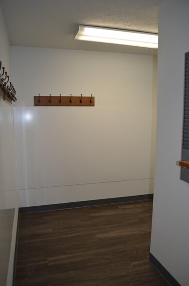 More Photos Of 623 Park Meadow Rd, Westerville Office For Lease