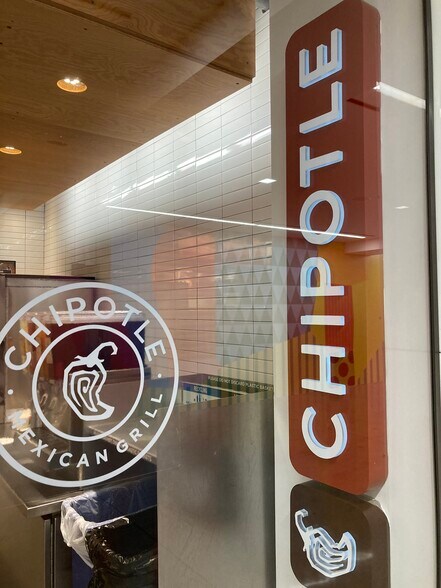 More Photos Of 1 New York Plz, New York Office For Lease