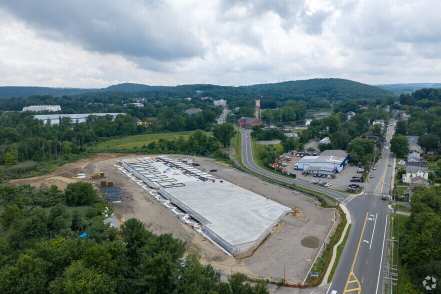 More Photos Of 100 E Dewey Ave, Wharton Industrial For Lease