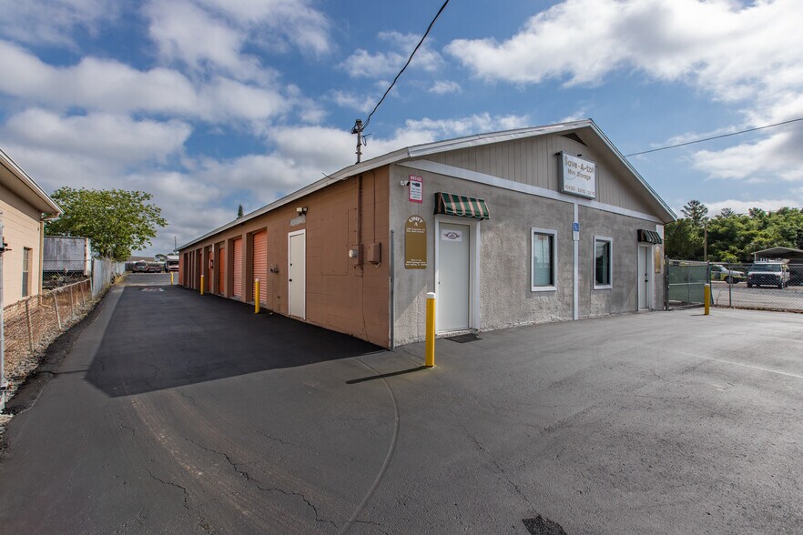 More Photos Of 6203 Springer Dr, Port Richey Warehouse For Lease