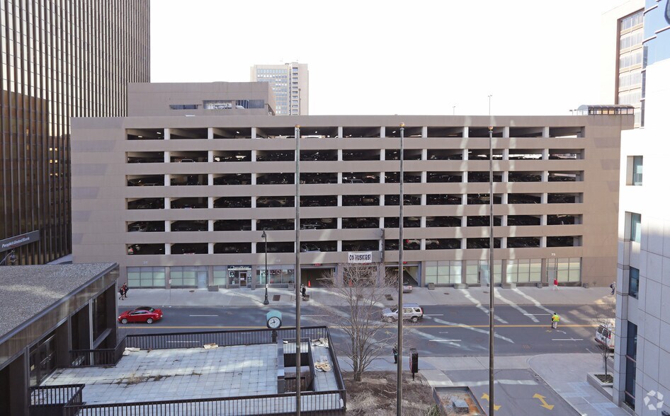 More Photos Of 1 Financial Plz, Hartford Office For Lease