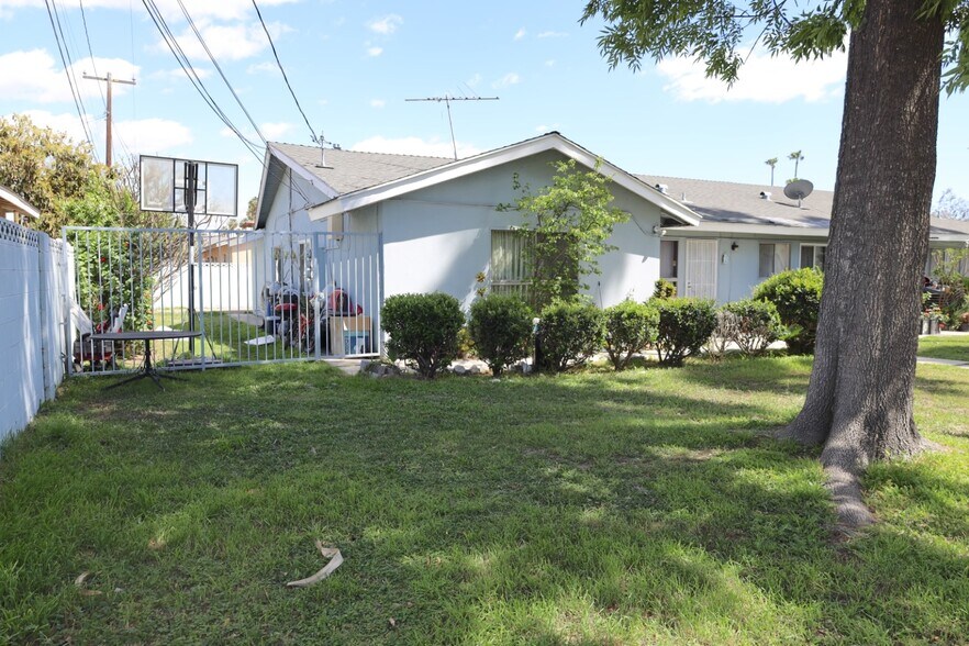 More Photos Of 417 W Guinida Ln, Anaheim Apartments For Sale