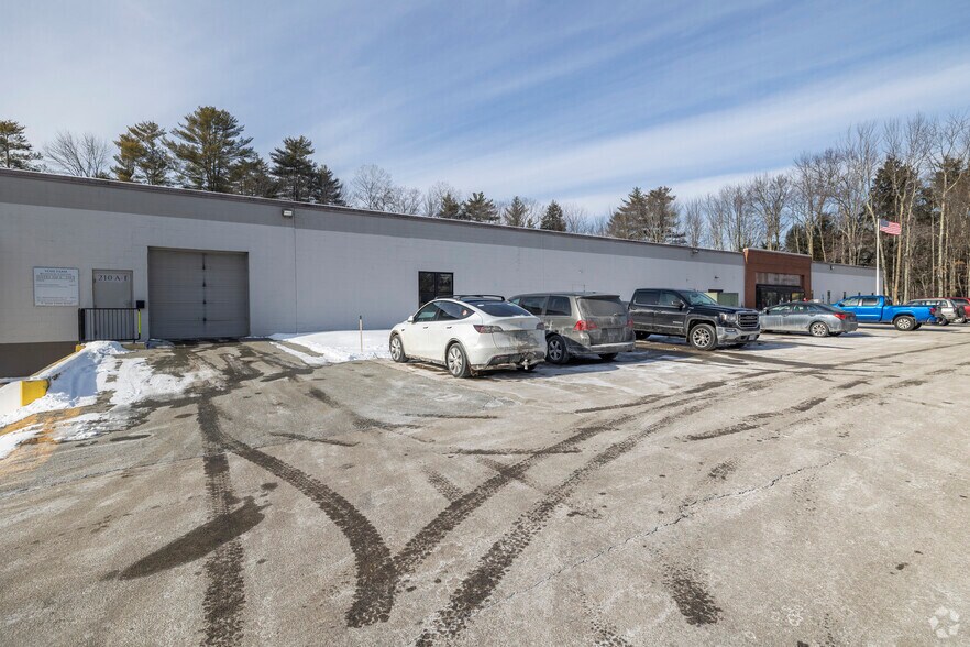 More Photos Of 9 Vose Farm Rd, Peterborough Manufacturing For Lease