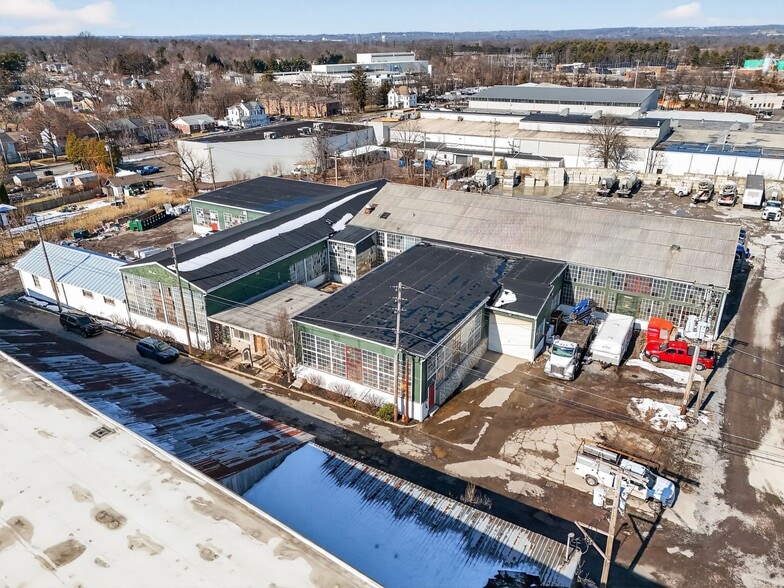 More Photos Of 935 W 6th St, Lansdale Industrial For Sale