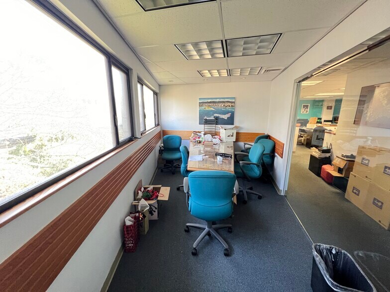 More Photos Of 3160 Waialae Ave, Honolulu Loft Creative Space For Sale