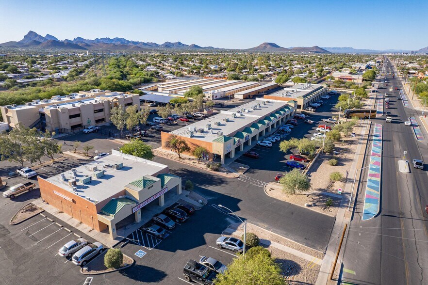 More Photos Of 5650 S 12th Ave, Tucson Unknown For Lease