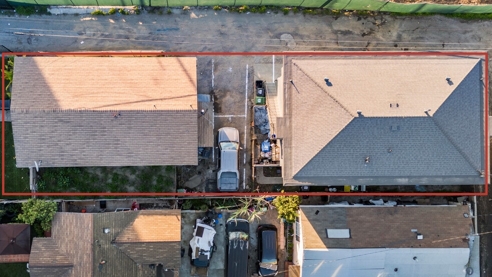 More Photos Of 945 W 76th St, Los Angeles Apartments For Sale