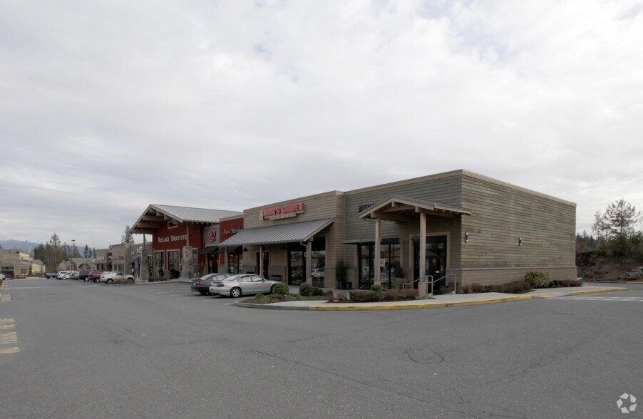More Photos Of 23515 NE Novelty Hill Rd, Redmond Storefront For Lease