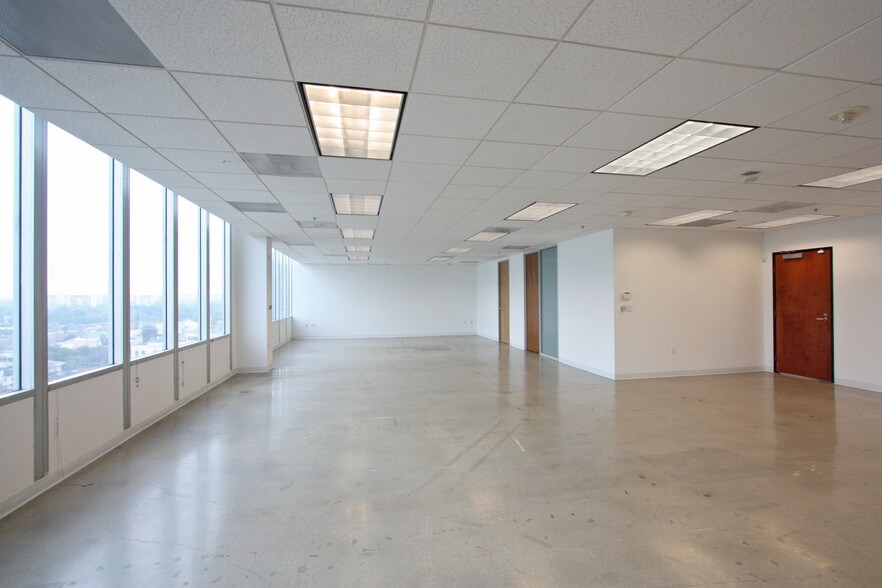 More Photos Of 6380 Wilshire Blvd, Los Angeles Office For Lease