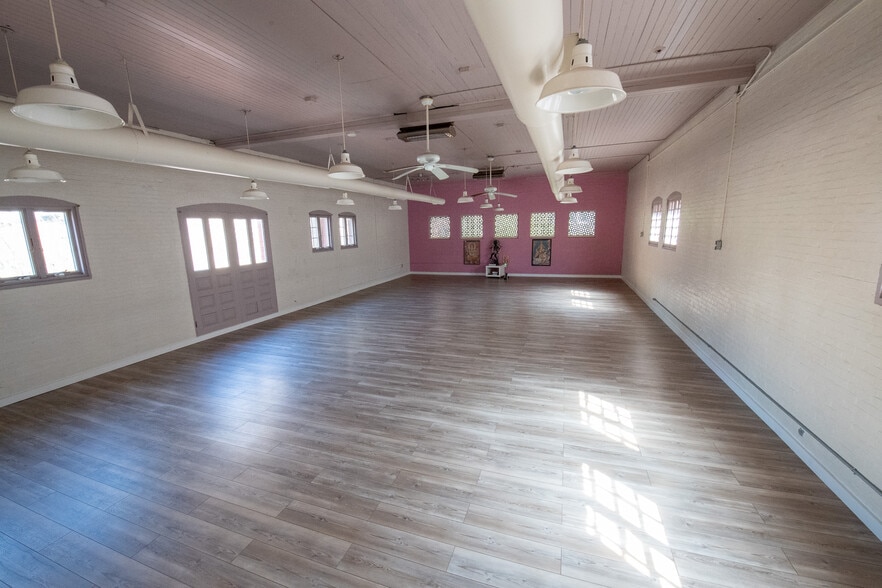 More Photos Of 107 E Preston St, Baltimore Office For Lease