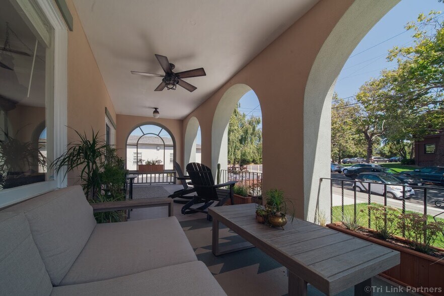 More Photos Of 435 Vernon St, Oakland Specialty For Sale