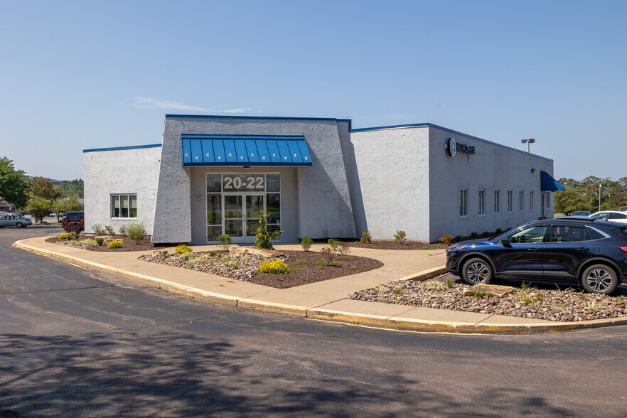 More Photos Of 1-400 E End Ctr, Wilkes-Barre Unknown For Lease