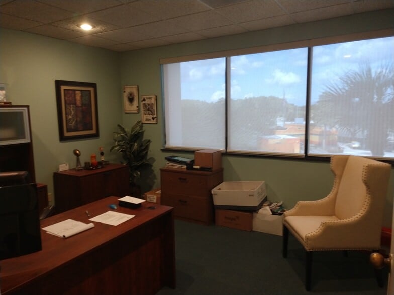 More Photos Of 26133 U.S. Highway 19, Clearwater Office For Lease