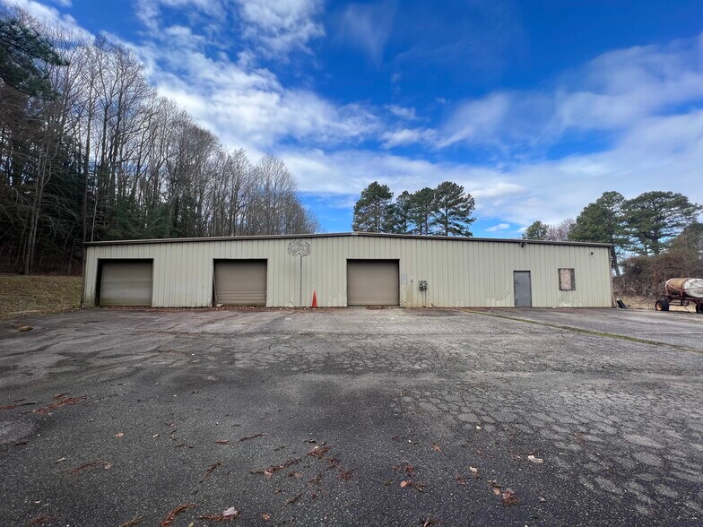 More Photos Of 11949 Hogans Aly, Chester Self Storage For Sale