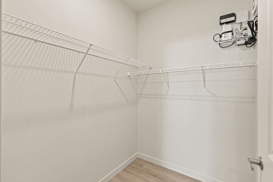 More Photos Of 7011 NE 126th St, Vancouver Apartments For Sale