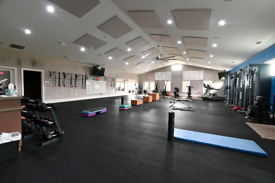 More Photos Of 150 Jw Plaza Dr SE, Calhoun Office For Sale