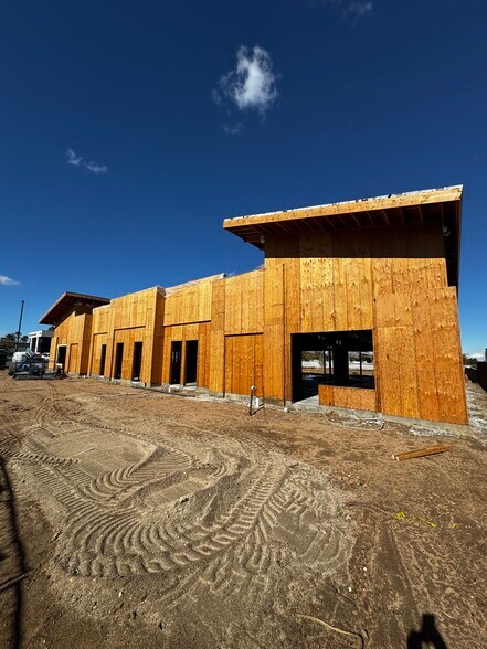 More Photos Of 15634 Main St, Hesperia Storefront For Lease