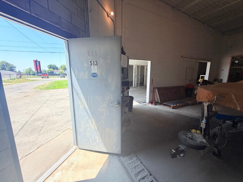 More Photos Of 513 Fremont Rd, Port Clinton Warehouse For Sale