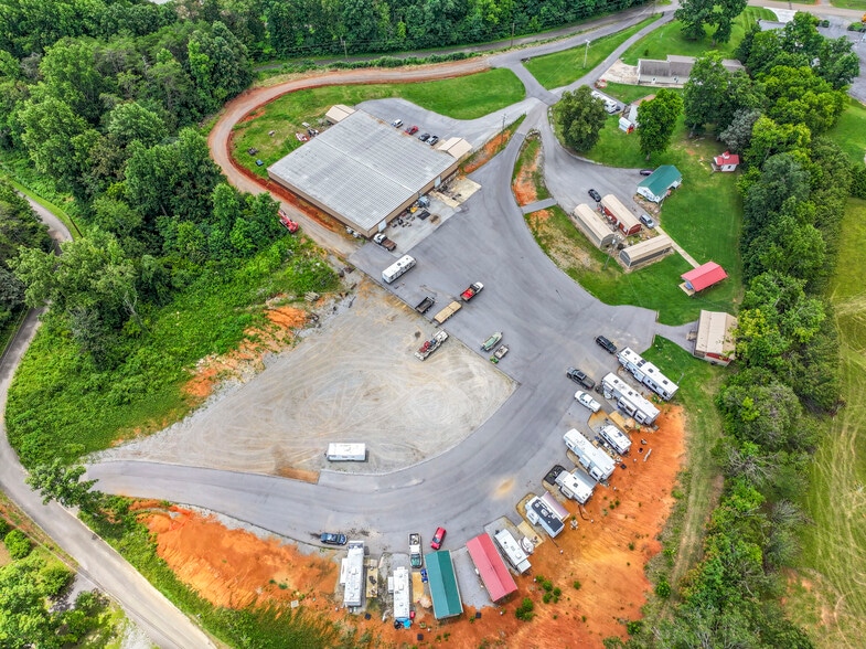 More Photos Of 104 Circle Rd, Newport Manufactured Housing Mobile Home Park For Sale