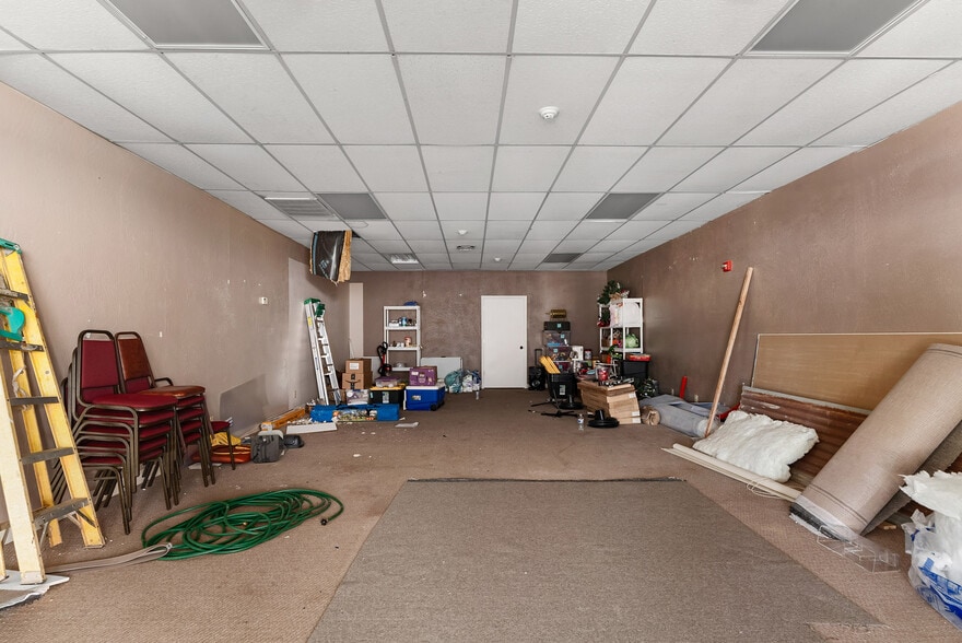 More Photos Of 7126 Skyway, Paradise Storefront Retail Office For Sale