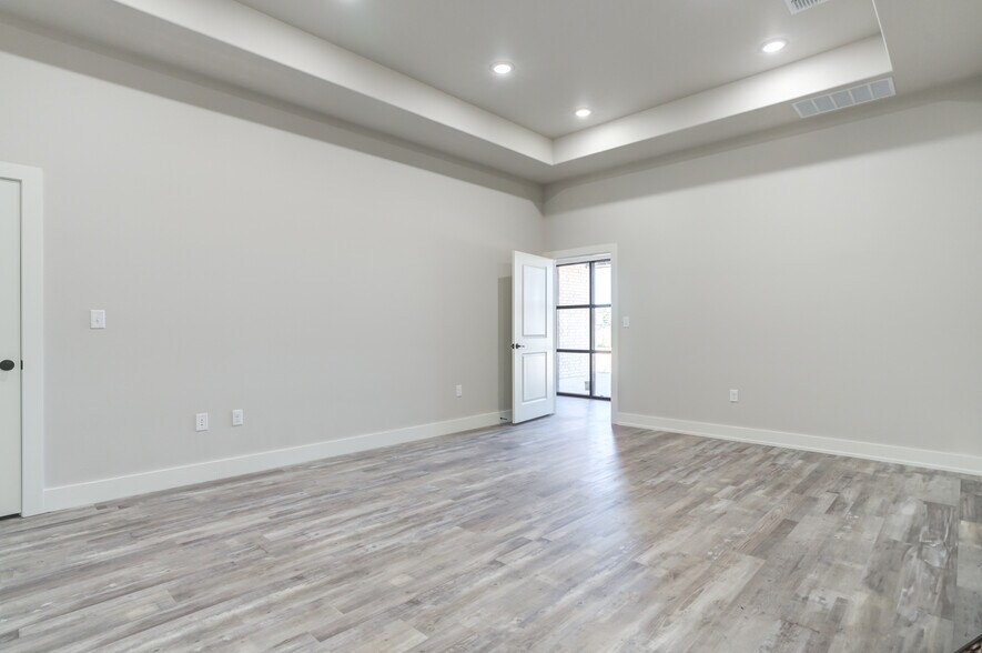 More Photos Of 3214 140th st, Lubbock Medical For Lease