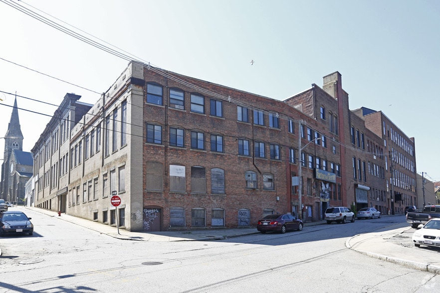 More Photos Of 251-255 S Main St, Fall River Office For Lease