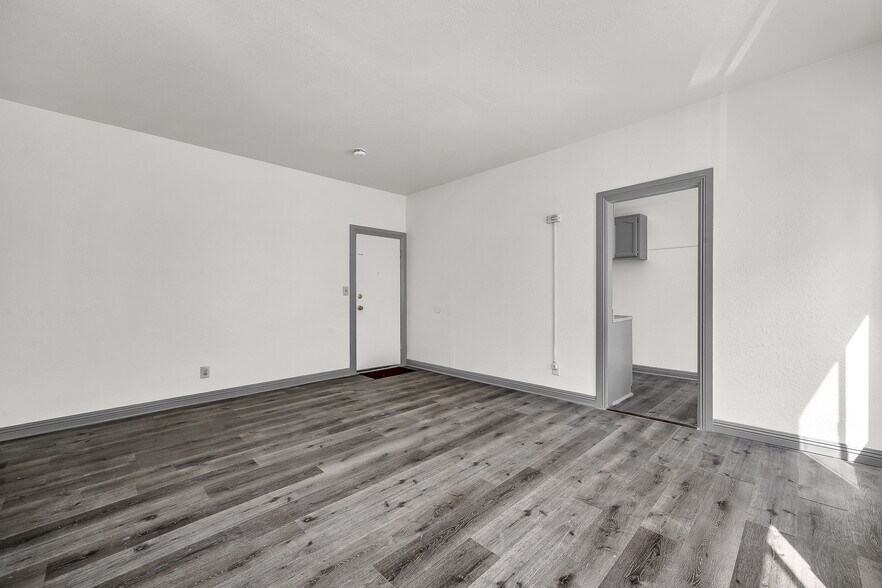 More Photos Of 123 S Westmoreland Ave, Los Angeles Apartments For Sale