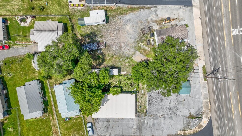 More Photos Of 1308 Lynn Garden Dr, Kingsport Auto Repair For Sale