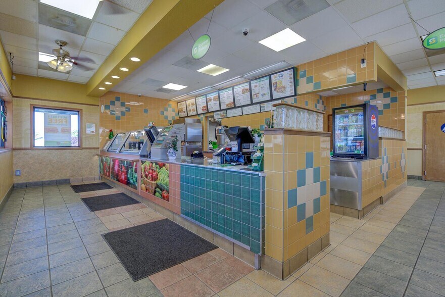 More Photos Of 1950 Eureka Way, Redding Fast Food For Sale