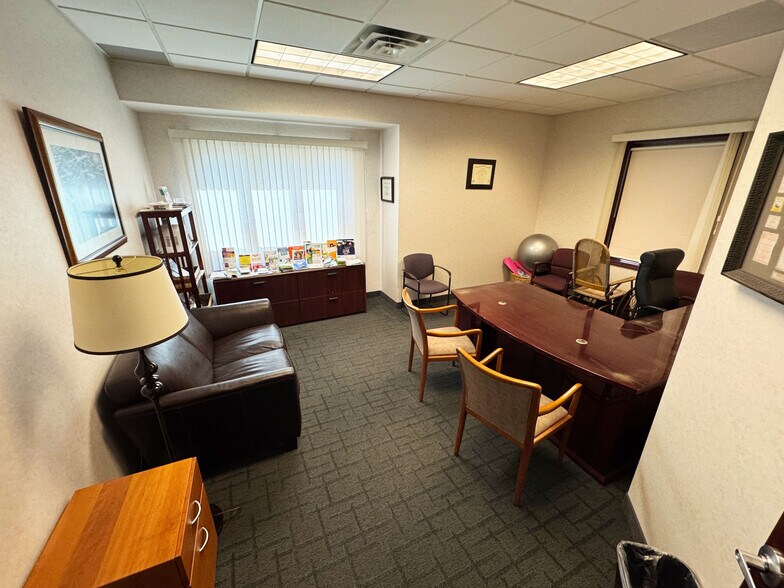 More Photos Of 2781 Pilot Knob Rd, Eagan Medical For Sale