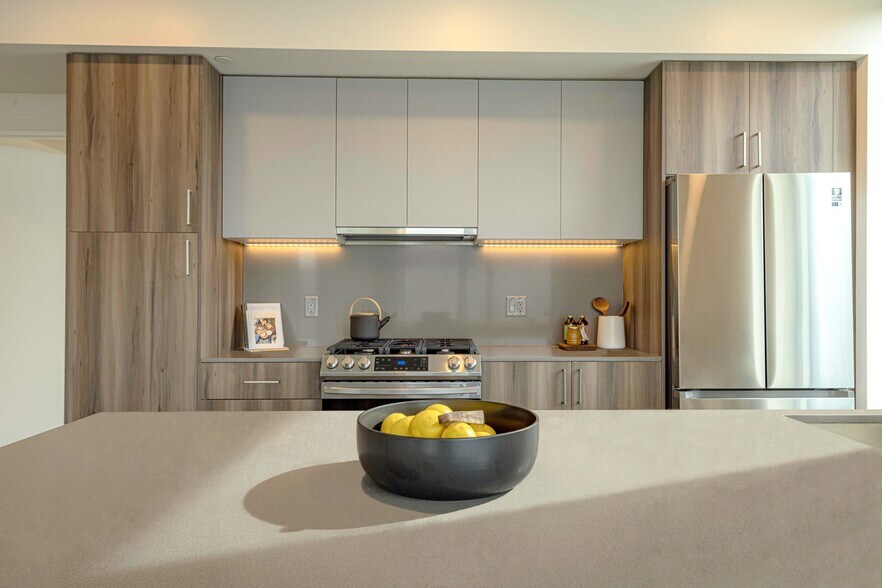 More Photos Of 2016 Telegraph Ave, Oakland Multifamily For Sale