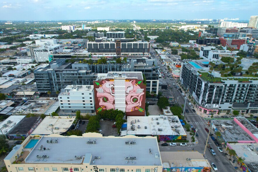 More Photos Of 218 NW 24th St, Miami Office Residential For Lease