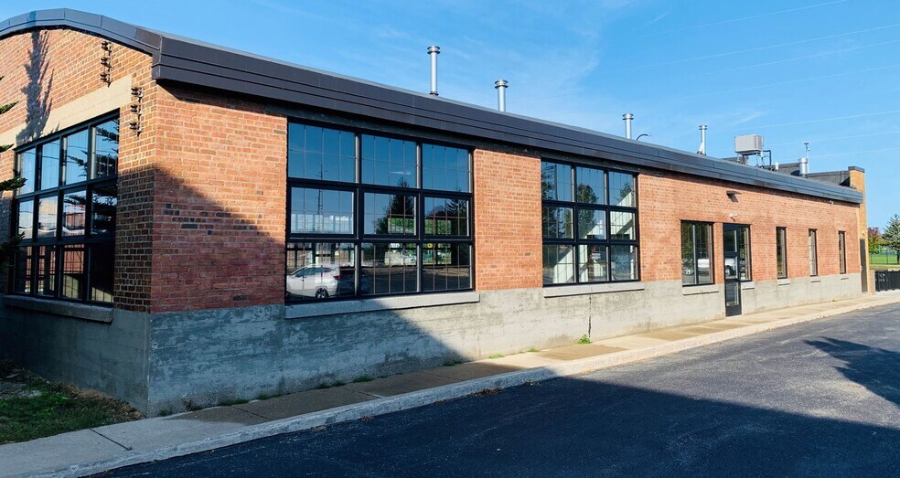 More Photos Of 1208 8th St, Muskegon Restaurant For Sale