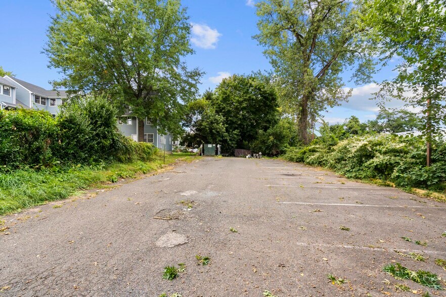 More Photos Of 270-276 Bellevue St, Hartford Apartments For Sale