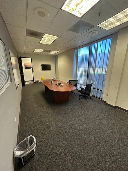 More Photos Of 360 Cortez Cir, Camarillo Warehouse For Lease
