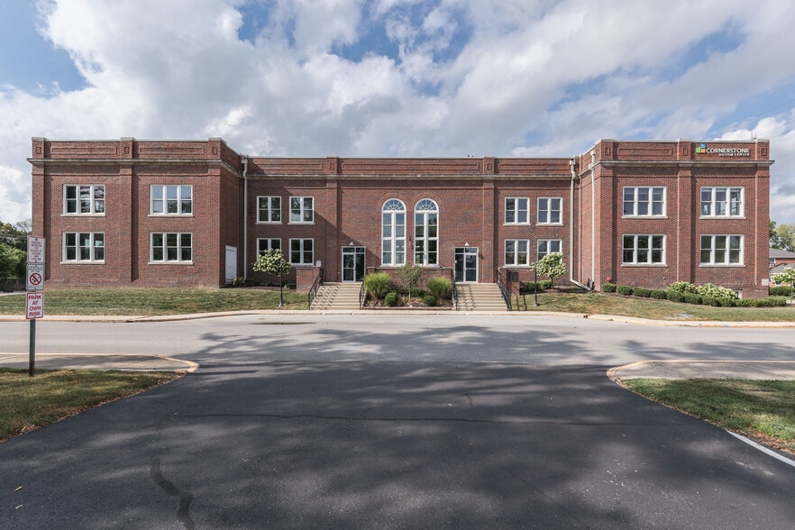 More Photos Of 2 N Madison Ave, Greenwood Loft Creative Space For Sale