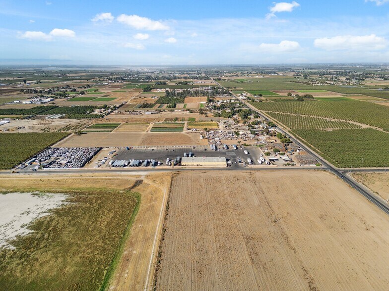 More Photos Of 2428 West Ave, Fresno Industrial For Sale