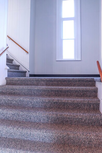 More Photos Of 126 E Lincolnway, Morrison Specialty For Sale