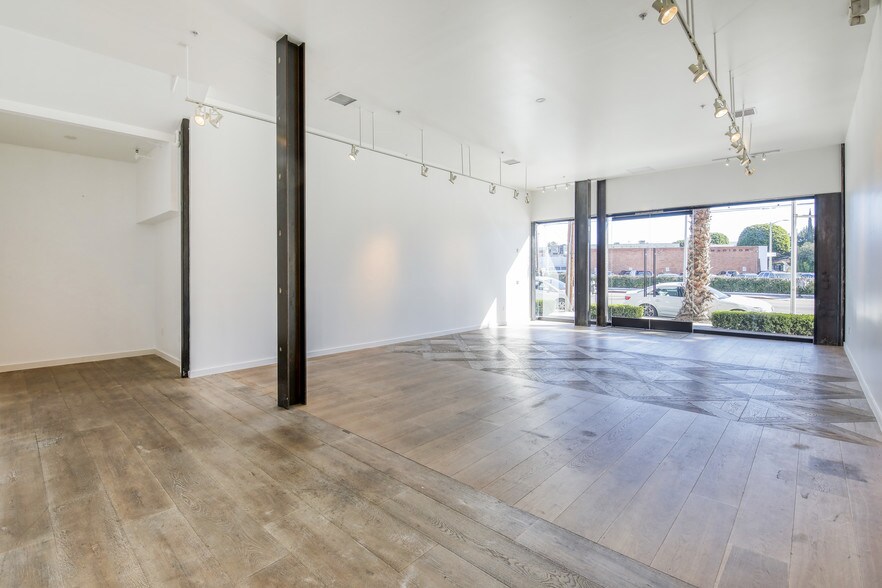 More Photos Of 8501-8511 Melrose Ave & 603-615 La Cienega Blvd, West Hollywood Storefront For Lease