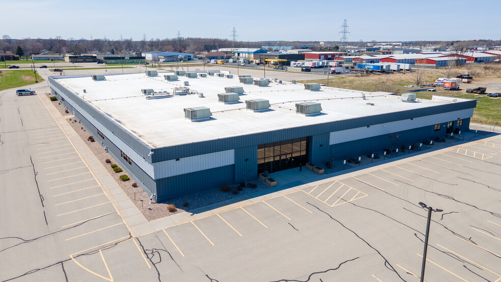 Primary Photo Of 2225 American Dr, Neenah Light Manufacturing For Lease