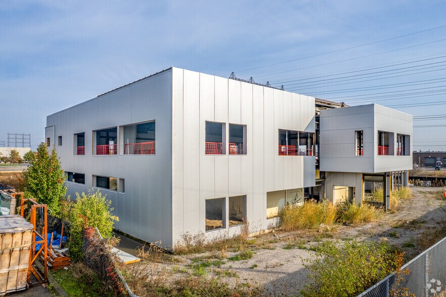 More Photos Of 10 Vice Regent Blvd, Toronto Land For Lease