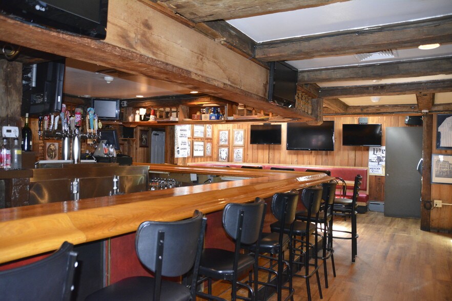 More Photos Of 991-1009 Goffle Rd, Hawthorne Restaurant For Sale