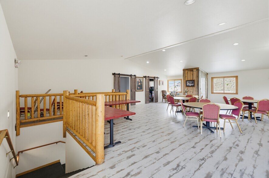 More Photos Of 158 Museum Dr, Hill City Restaurant For Sale