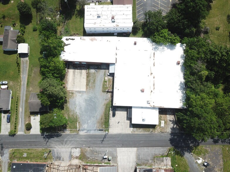 More Photos Of 503 11th Ave, Dalton Manufacturing For Sale