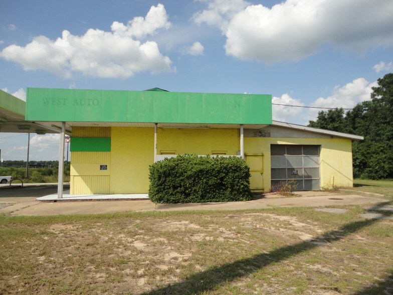 More Photos Of 1399 Highway 38 W, Latta Specialty For Sale